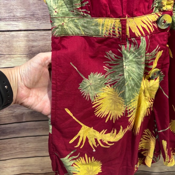 Free People Malibu Hawaiian Floral Romper Shorts Red Size Medium - Picture 3 of 6